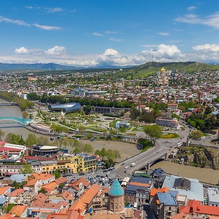 Hotel Caucasus ティビリシ エクステリア 写真