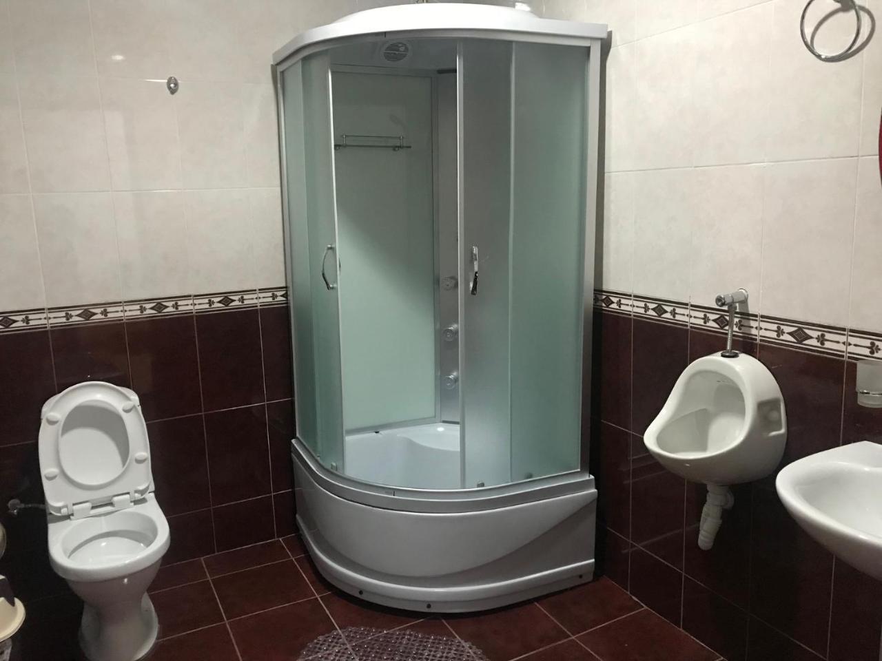 Hotel Caucasus ティビリシ エクステリア 写真