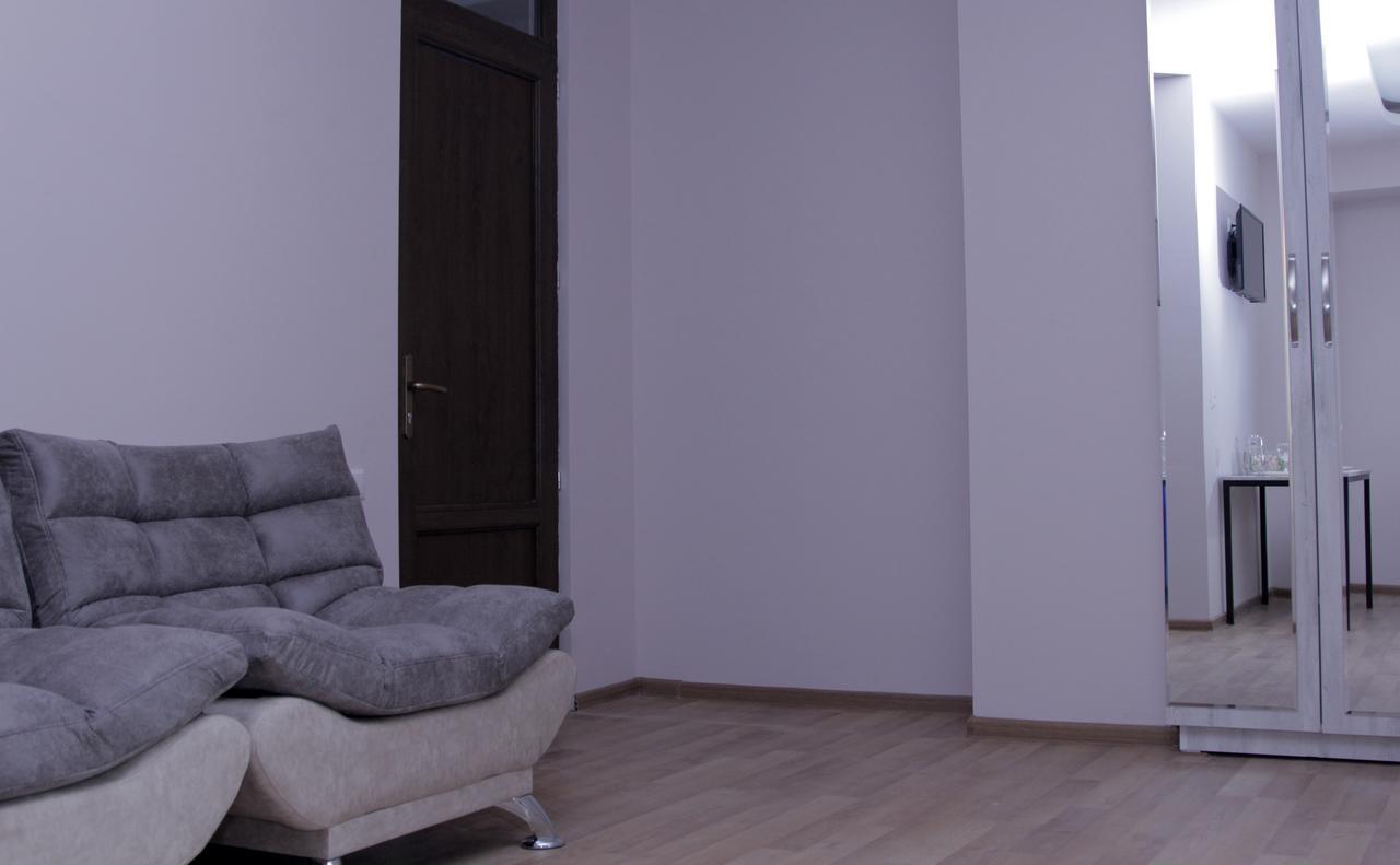 Hotel Caucasus ティビリシ エクステリア 写真